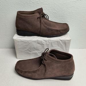Comfortview 9.5W Brown Lace Up Chukka Boots Suede Ankle Support